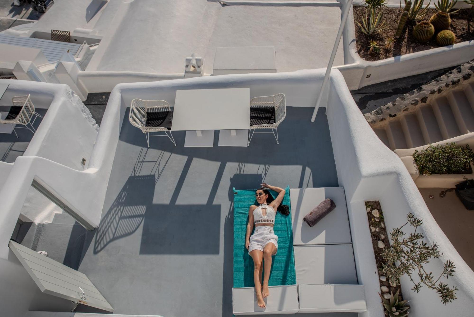 Heavens Edge Hotel อิเมโรวิยอน ภายนอก รูปภาพ