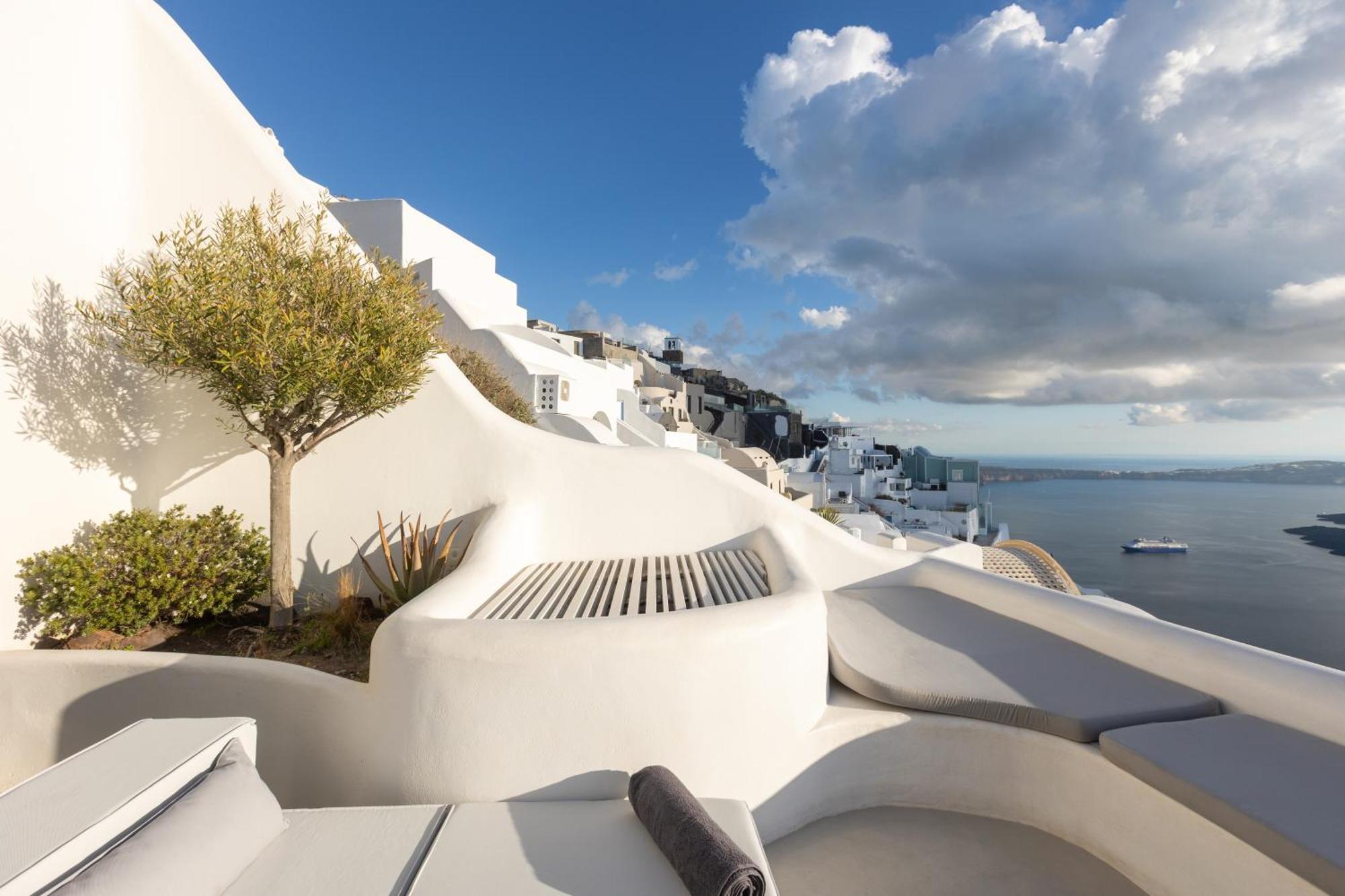 Heavens Edge Hotel อิเมโรวิยอน ภายนอก รูปภาพ