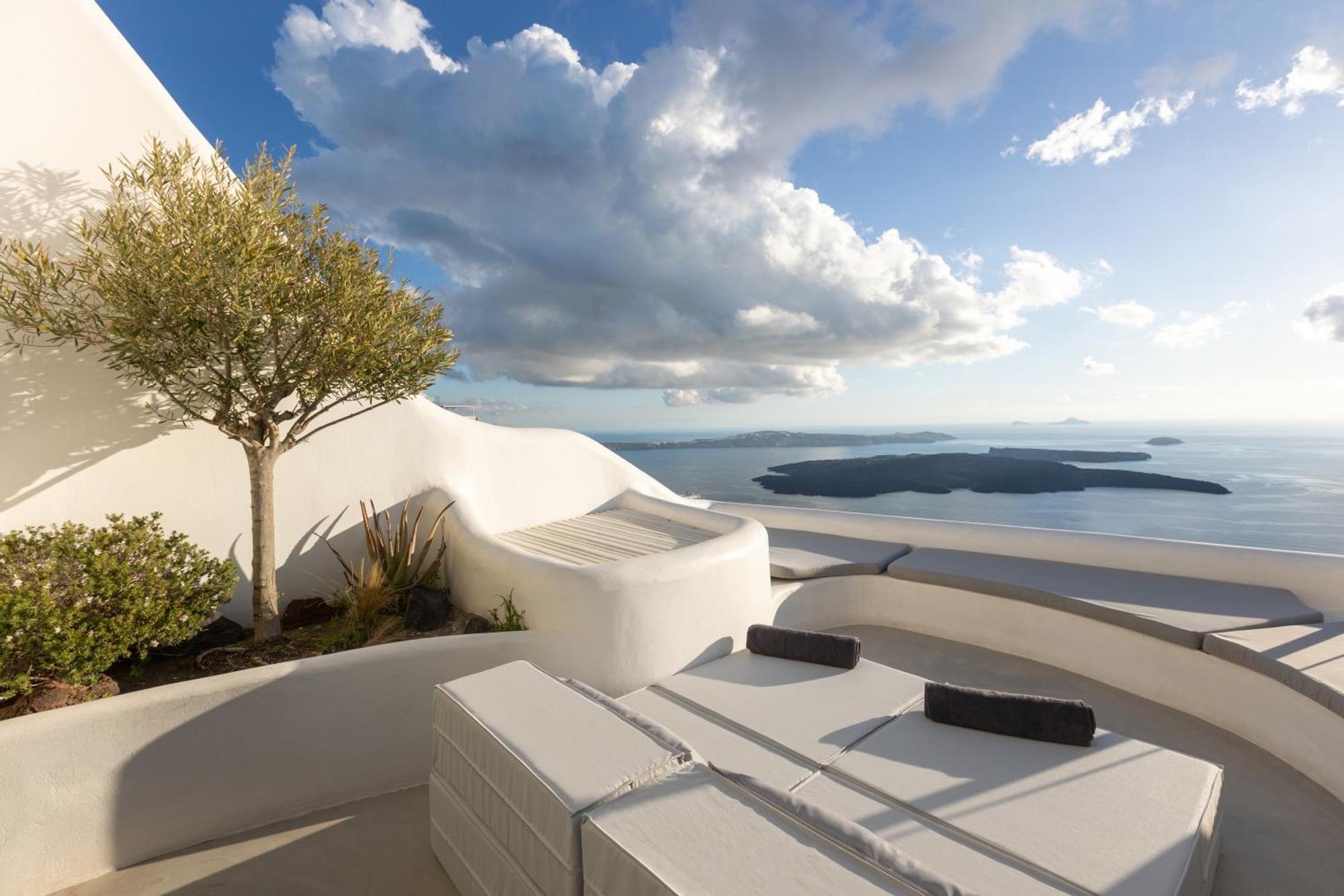 Heavens Edge Hotel อิเมโรวิยอน ภายนอก รูปภาพ