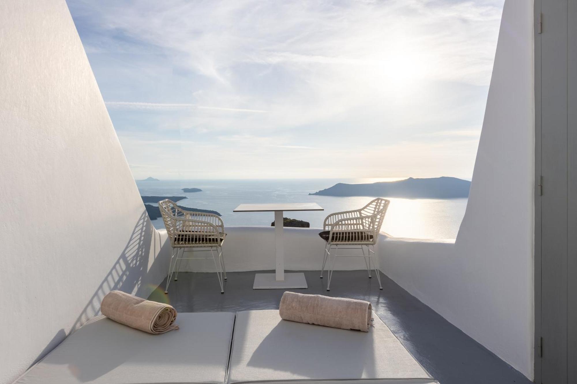 Heavens Edge Hotel อิเมโรวิยอน ภายนอก รูปภาพ
